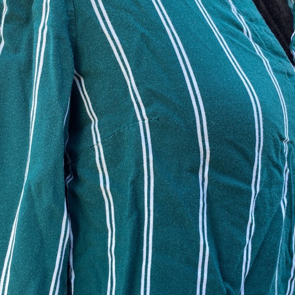 H&M Divided Striped V-neck Blouse Top - Picture 4 of 10